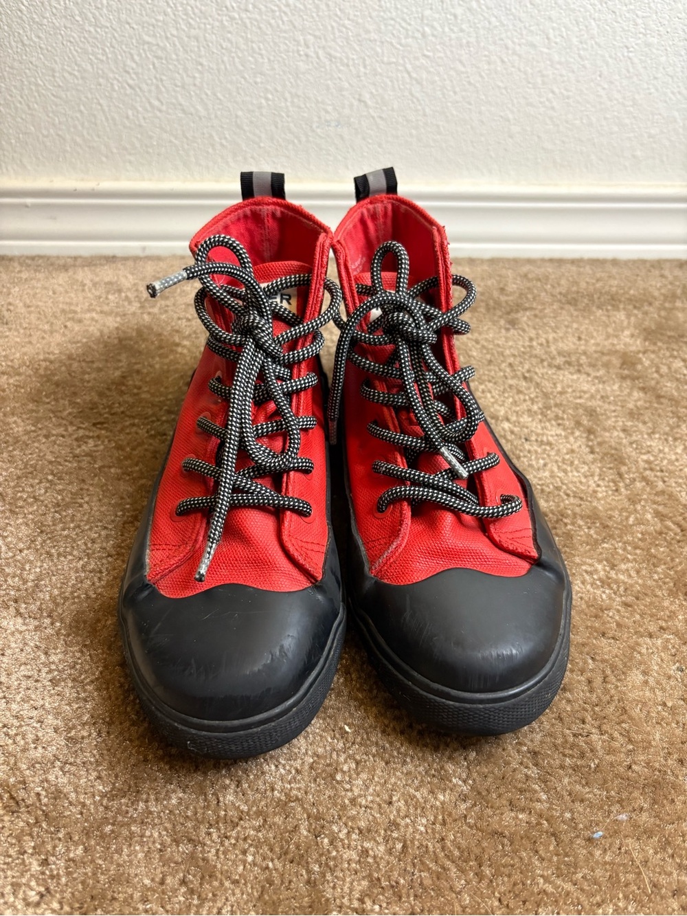 Hunter for Target Red High-Top Kids Sneakers with Black Toe and Patterned Laces